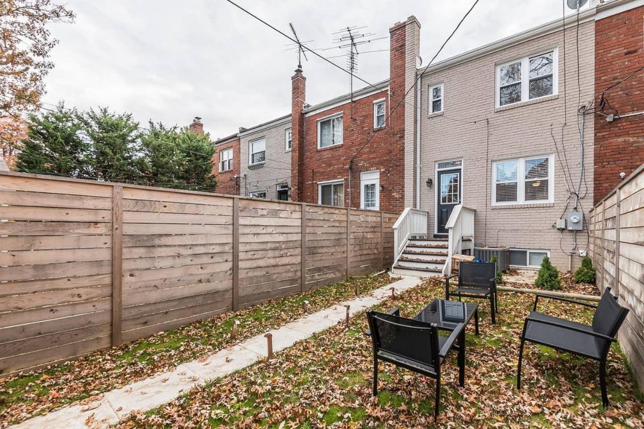 Beautiful 3Br 2Ba House With Cozy Backyard By Cozysuites Alexandria Luaran gambar